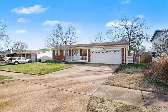 1590 Codorniz Lane, Fenton, MO 63026