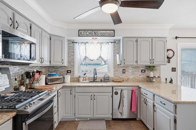 401 N Lillian Street, Griffith, IN 46319