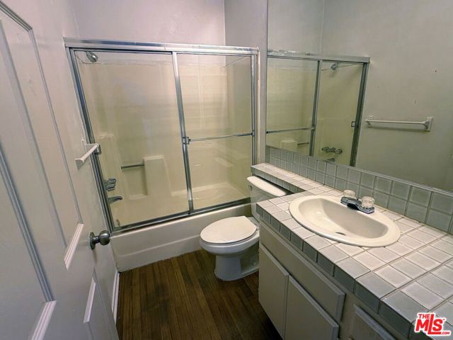 3648 Motor Avenue 102, Los Angeles, CA 90034