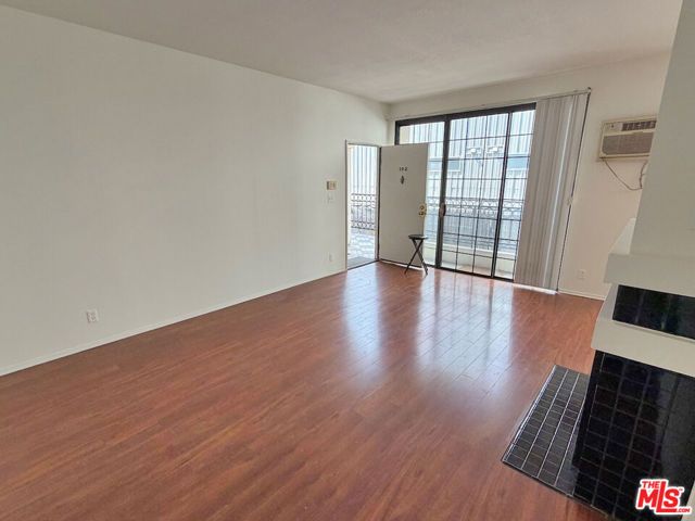 3648 Motor Avenue 102, Los Angeles, CA 90034