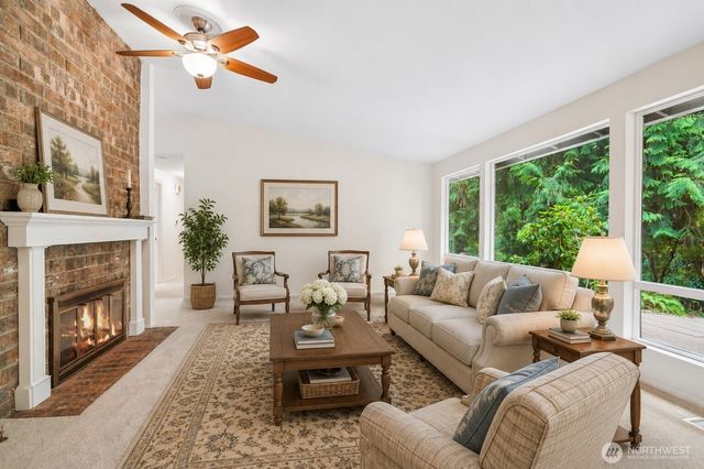 10403 NE 135th Place, Kirkland, WA 98034