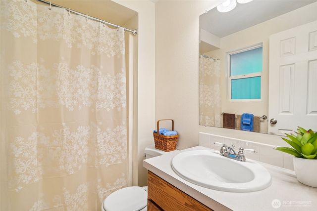 10403 NE 135th Place, Kirkland, WA 98034