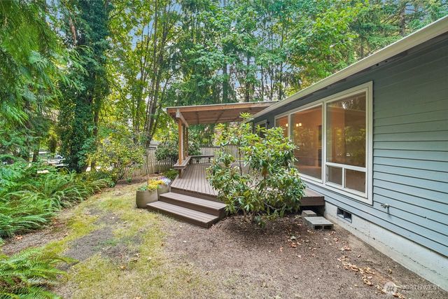 10403 NE 135th Place, Kirkland, WA 98034