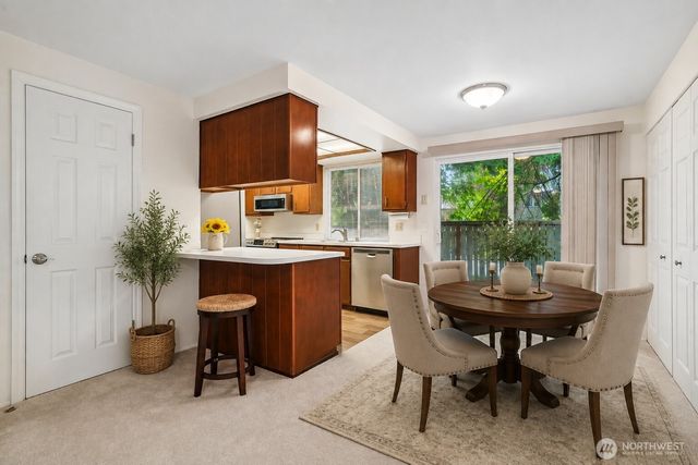 10403 NE 135th Place, Kirkland, WA 98034