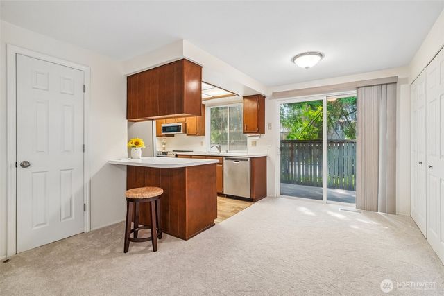 10403 NE 135th Place, Kirkland, WA 98034