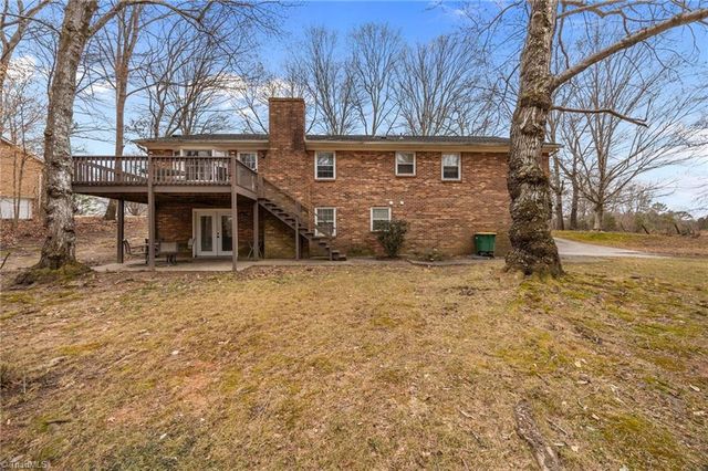 1709 Brandywine Drive, Clemmons, NC 27012