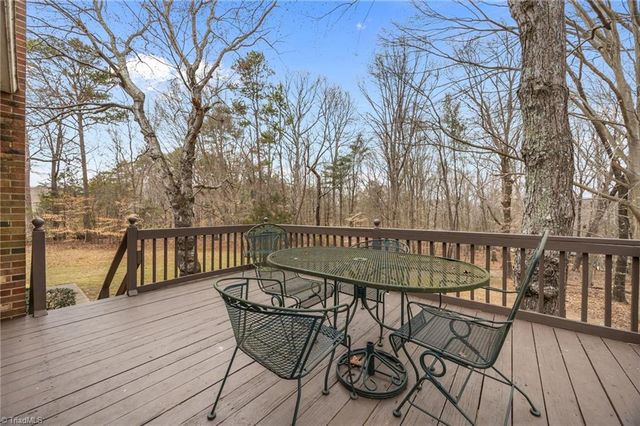 1709 Brandywine Drive, Clemmons, NC 27012