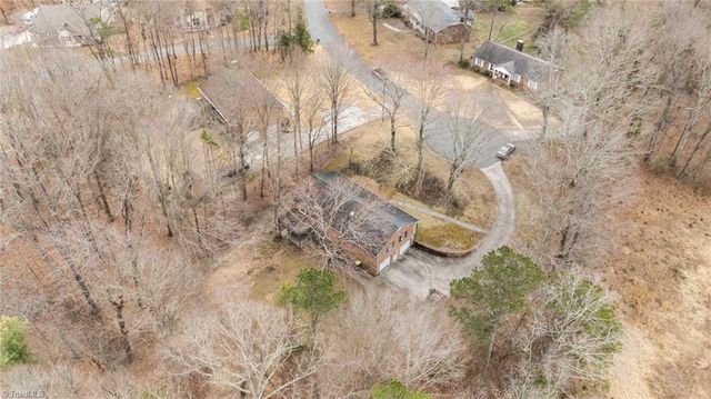 1709 Brandywine Drive, Clemmons, NC 27012