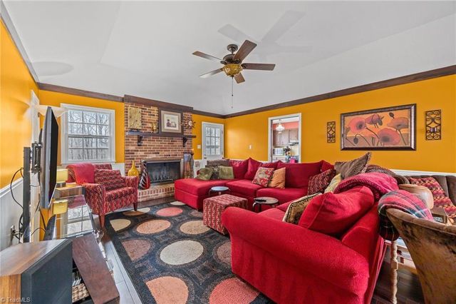 1709 Brandywine Drive, Clemmons, NC 27012