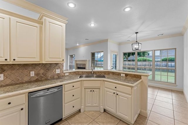4334 E Oakmont Drive, Fayetteville, AR 72701