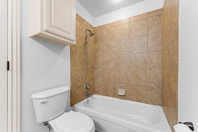 4334 E Oakmont Drive, Fayetteville, AR 72701