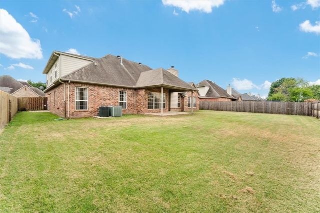 4334 E Oakmont Drive, Fayetteville, AR 72701