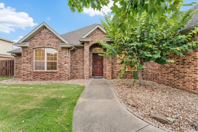 4334 E Oakmont Drive, Fayetteville, AR 72701