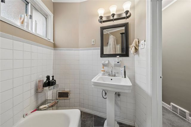 114 S 12th Street, South Side, PA 15203