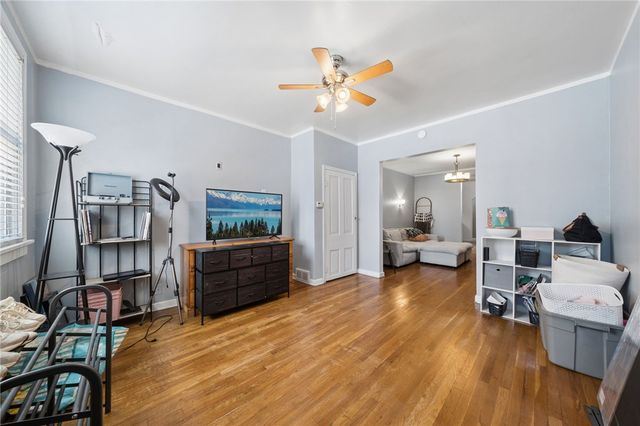 114 S 12th Street, South Side, PA 15203