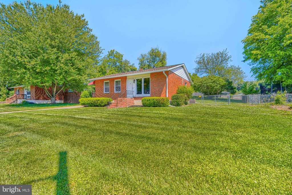 Image 1 of property listing at 112 CONEWOOD AVE, Reisterstown, MD 21136