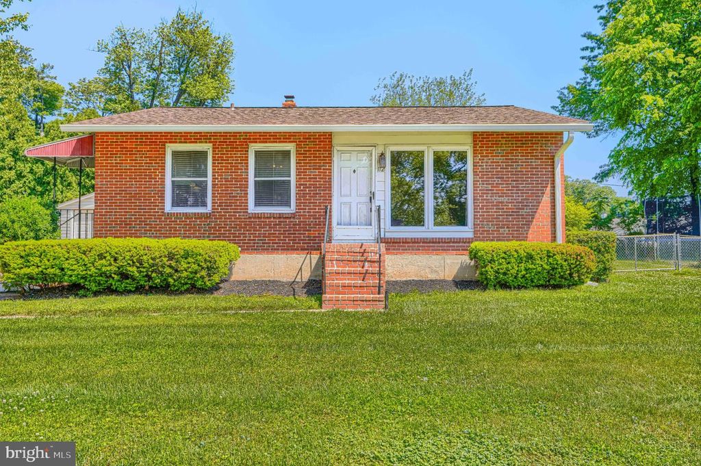 Image 2 of property listing at 112 CONEWOOD AVE, Reisterstown, MD 21136