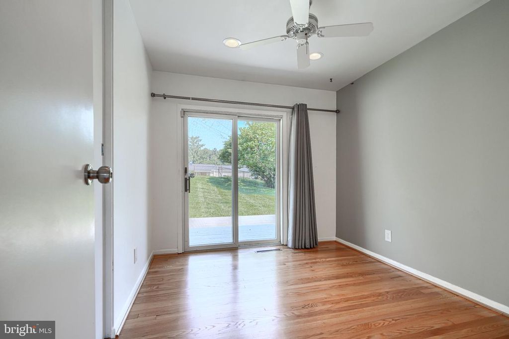 Image 15 of property listing at 112 CONEWOOD AVE, Reisterstown, MD 21136