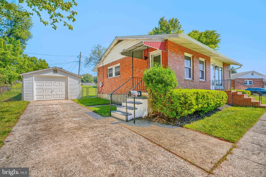 Image 3 of property listing at 112 CONEWOOD AVE, Reisterstown, MD 21136