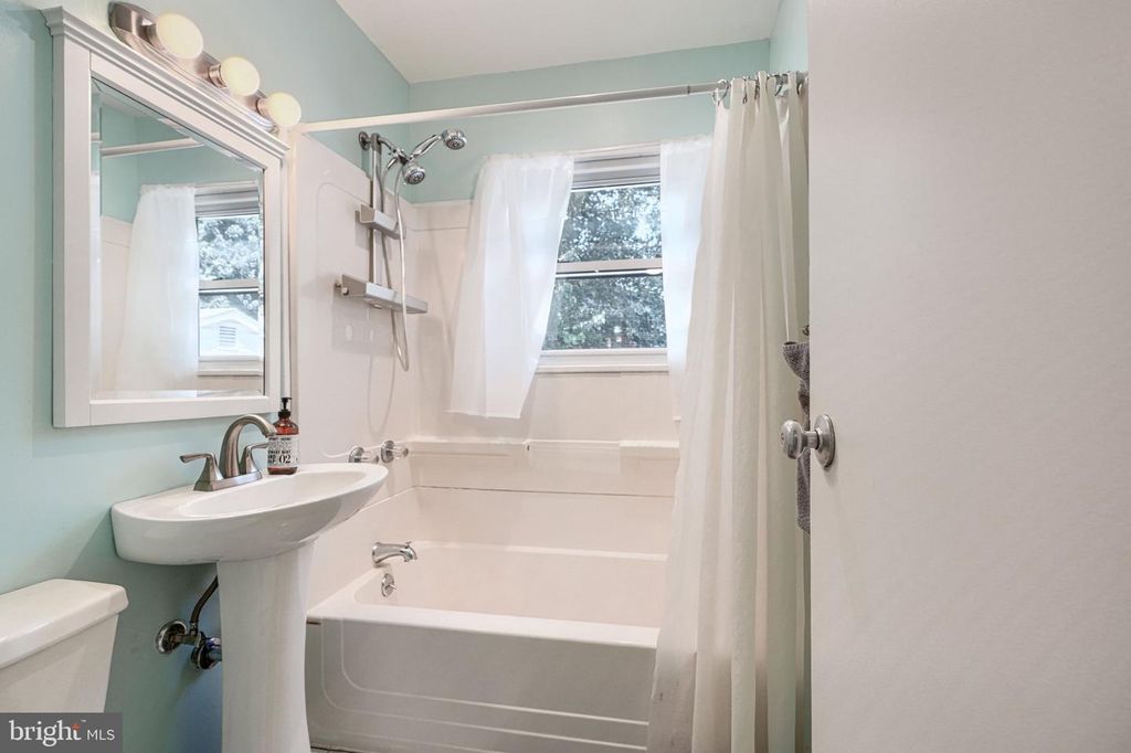 Image 24 of property listing at 112 CONEWOOD AVE, Reisterstown, MD 21136