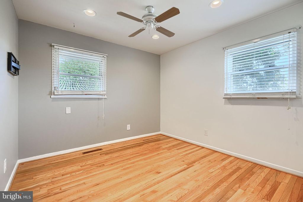 Image 29 of property listing at 112 CONEWOOD AVE, Reisterstown, MD 21136