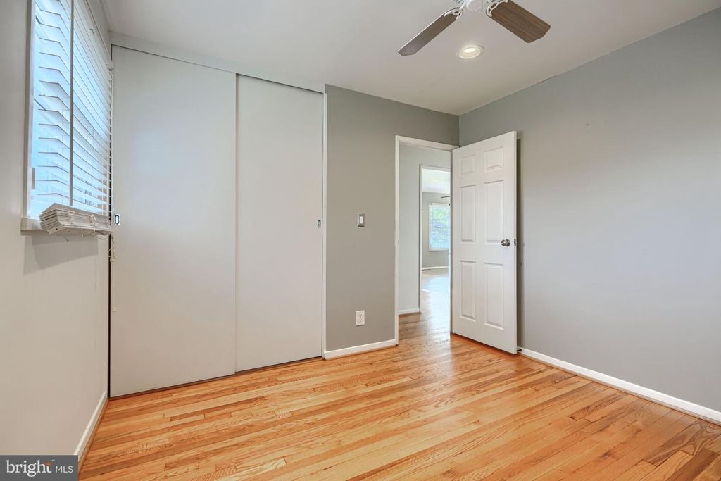 Image 30 of property listing at 112 CONEWOOD AVE, Reisterstown, MD 21136