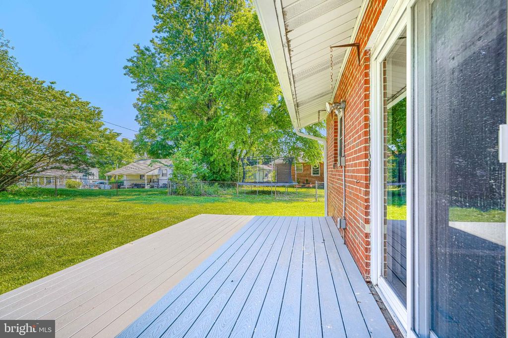 Image 36 of property listing at 112 CONEWOOD AVE, Reisterstown, MD 21136