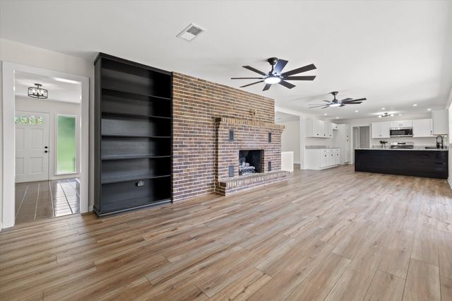 4329 S Ga 301 Highway, Trenton, GA 30752