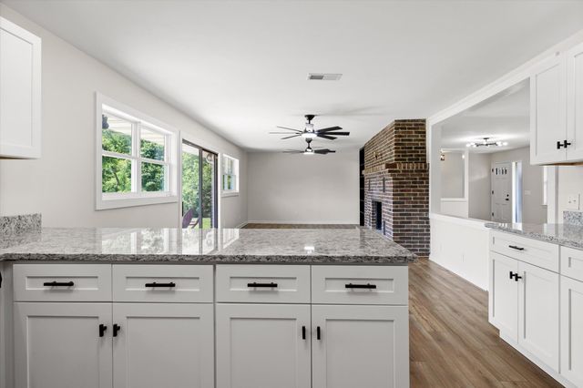 4329 S Ga 301 Highway, Trenton, GA 30752