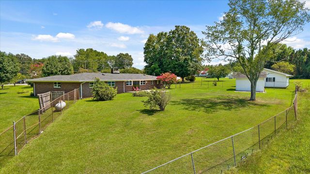 4329 S Ga 301 Highway, Trenton, GA 30752