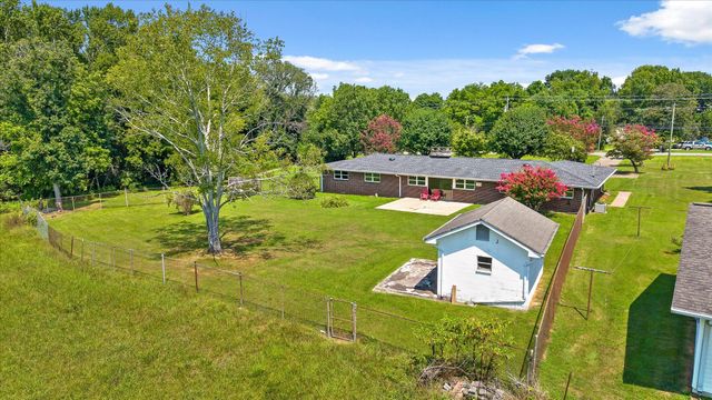 4329 S Ga 301 Highway, Trenton, GA 30752