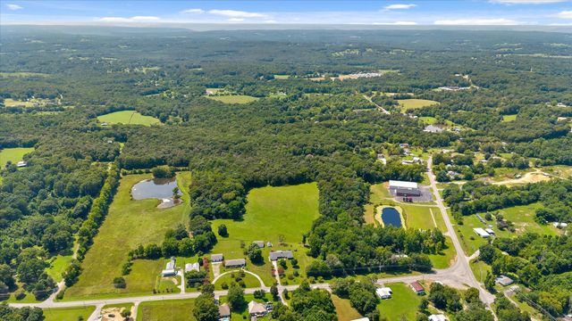 4329 S Ga 301 Highway, Trenton, GA 30752