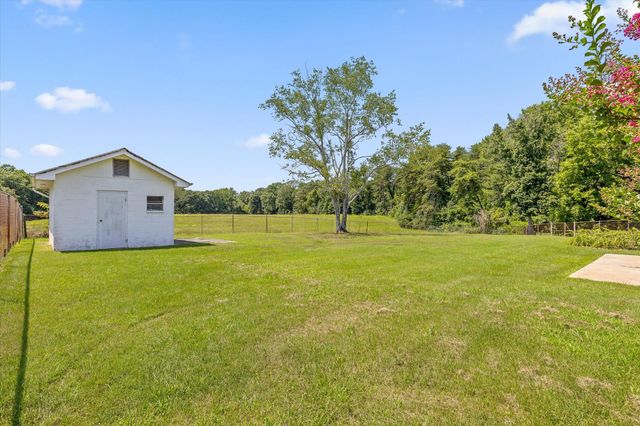 4329 S Ga 301 Highway, Trenton, GA 30752