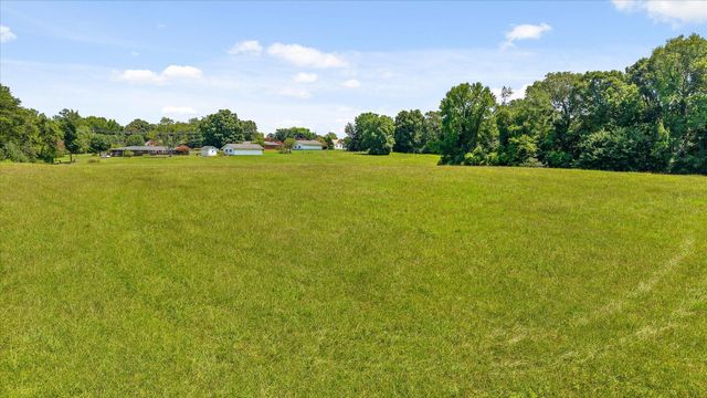 4329 S Ga 301 Highway, Trenton, GA 30752