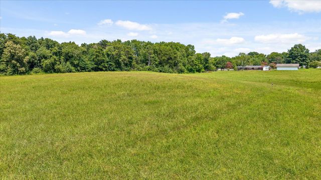 4329 S Ga 301 Highway, Trenton, GA 30752