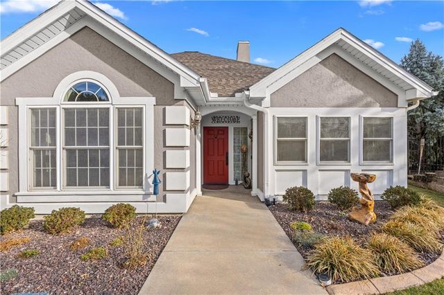 11020 Charlotte Street, Kansas City, MO 64131