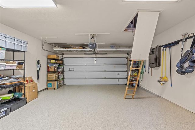 11020 Charlotte Street, Kansas City, MO 64131