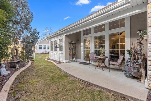 11020 Charlotte Street, Kansas City, MO 64131