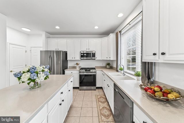 403 LILAC DR, Kennett Square, PA 19348