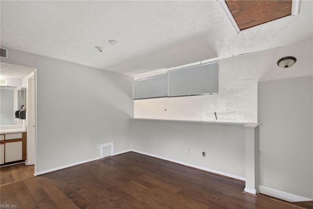 223 Pacific DR, Hampton, VA 23666