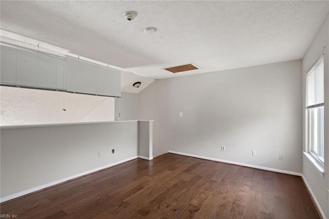 223 Pacific DR, Hampton, VA 23666