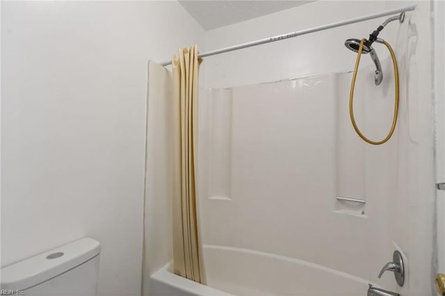 223 Pacific DR, Hampton, VA 23666