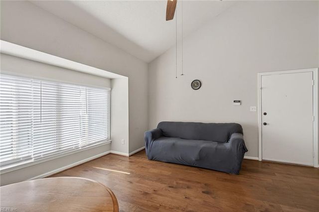 223 Pacific DR, Hampton, VA 23666