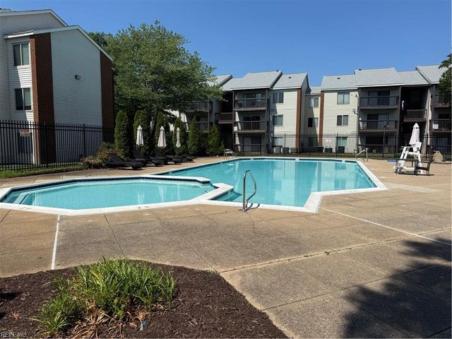 223 Pacific DR, Hampton, VA 23666