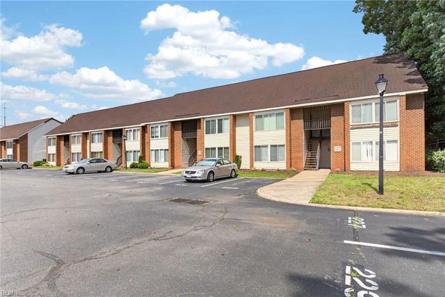 223 Pacific DR, Hampton, VA 23666