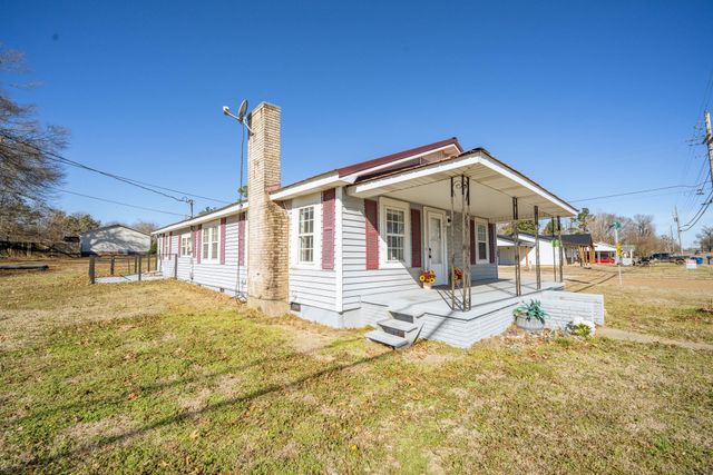 241 N MAPLE ST, Adamsville, TN 38310