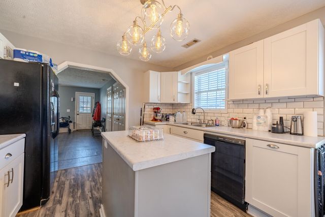 241 N MAPLE ST, Adamsville, TN 38310