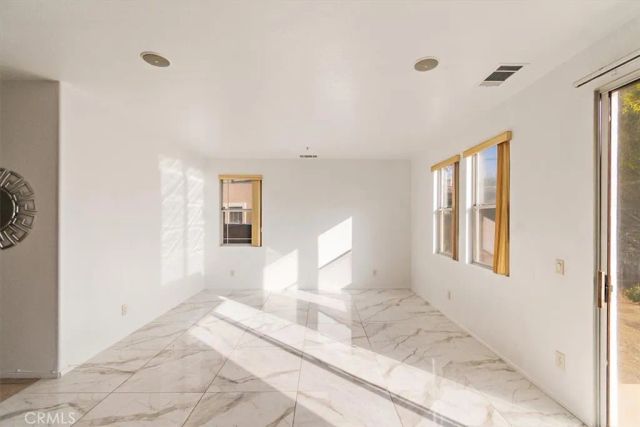 16757 Escalon, Fontana, CA 92336