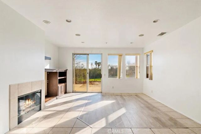 16757 Escalon, Fontana, CA 92336