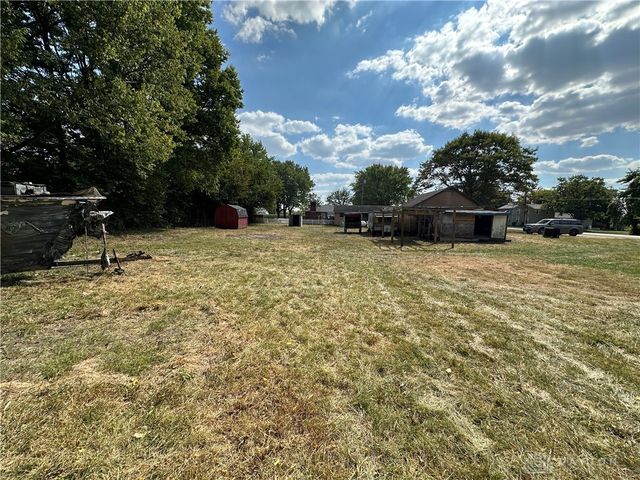 2960 N Diamond Mill Road, Dayton, OH 45426